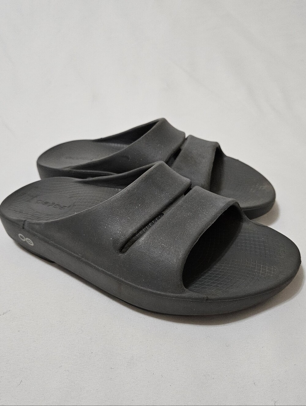 OOFOS OOAHH Recovery Slippers Unisex Mens 6 Womens 8 Gray